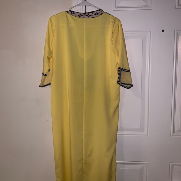Bright yellow coverup/sarong! NWOT - Picture 4 of 7
